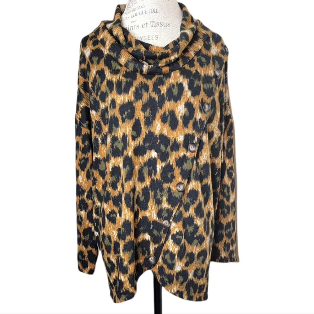 SOLD!!! NOTATIONS WOMAN ANIMAL PRINT COWL NECK BLOUSE NWT - Picture 1 of 4